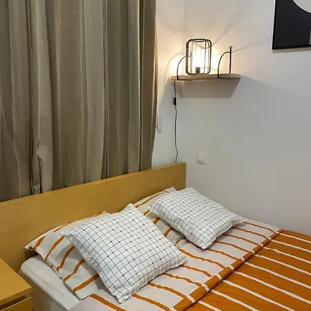 Confortable Et Cosy A 20 Minutes De Paris Homestay *